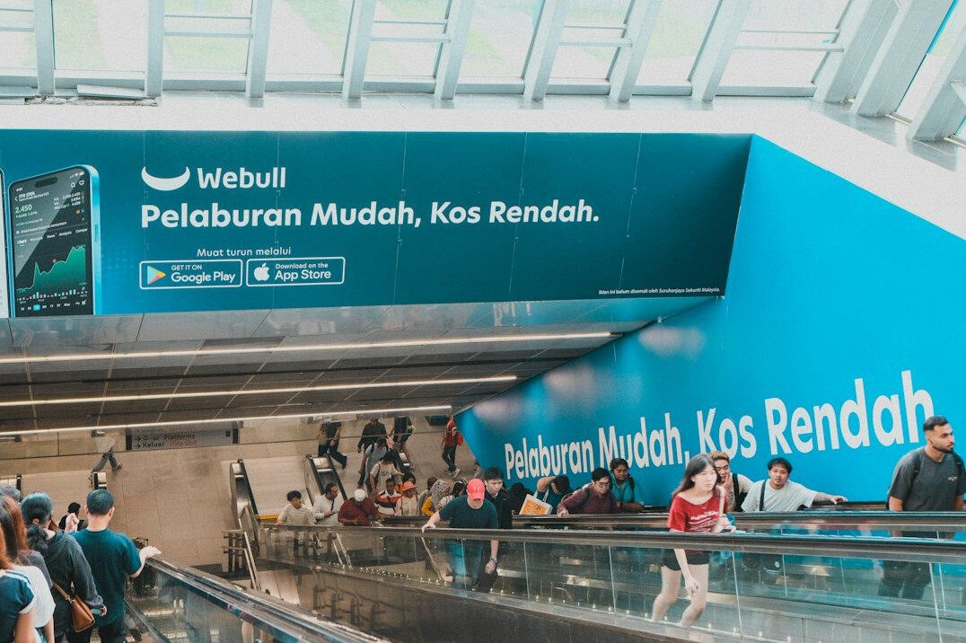 modern digital marketing campaign